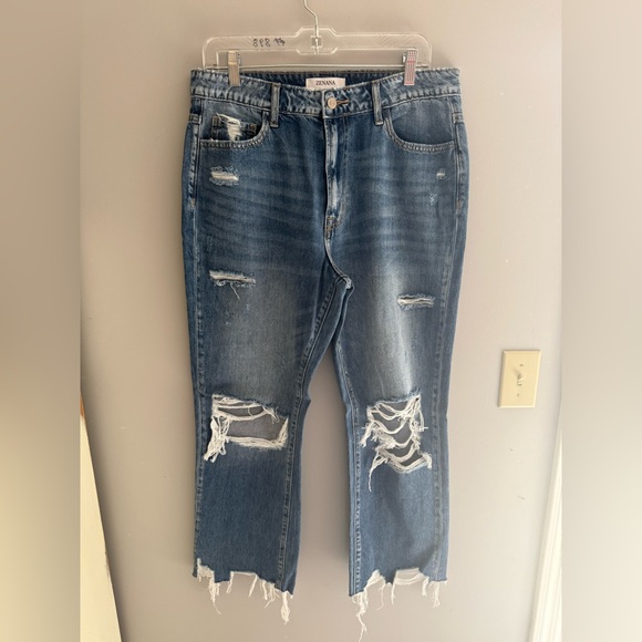 Zenana Outfitters Denim - Zenana Women’s Distressed Thrashed High Rise Raw Hem Cut Off Ankle Jeans SZ 30